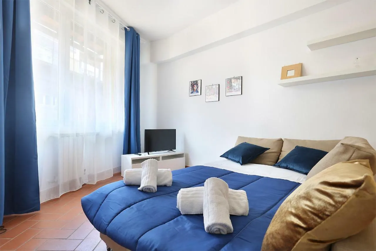 Golden Jack - Sweet Dreams In Florence Apartment