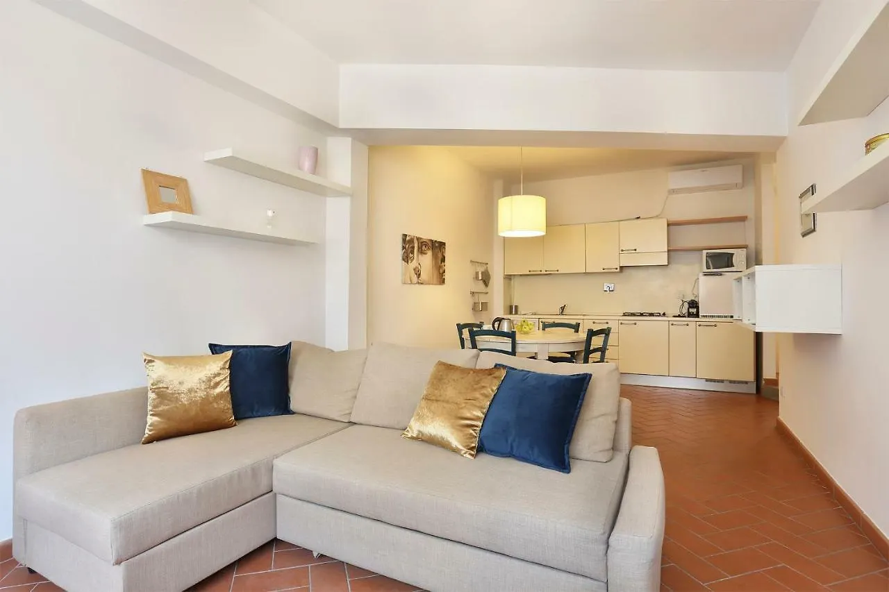 Golden Jack - Sweet Dreams In Florence Apartment