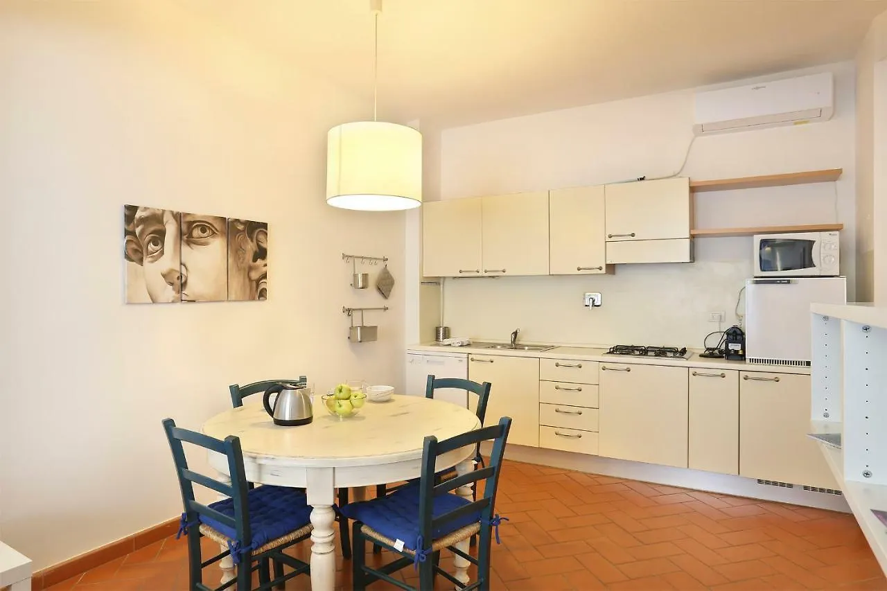 Golden Jack - Sweet Dreams In Florence Apartment